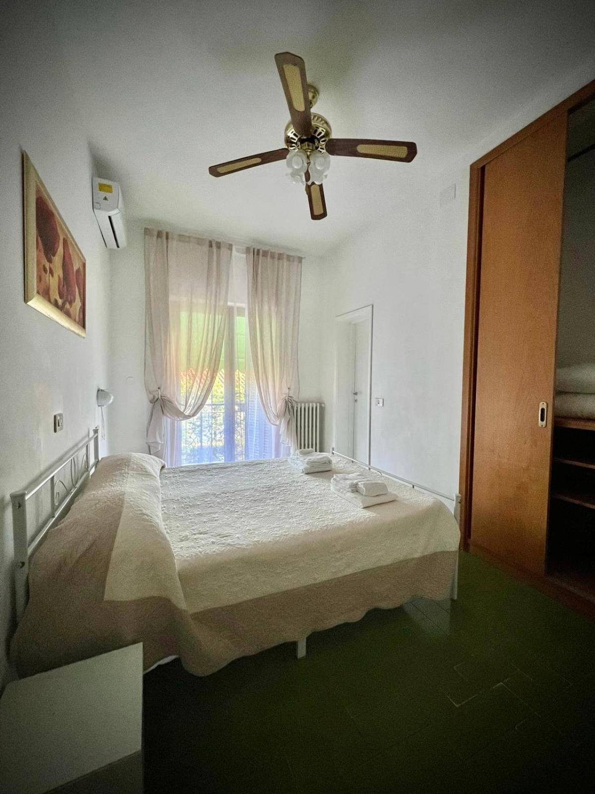 Bed&Breakfast Villa Lorena Forte dei Marmi Exterior foto