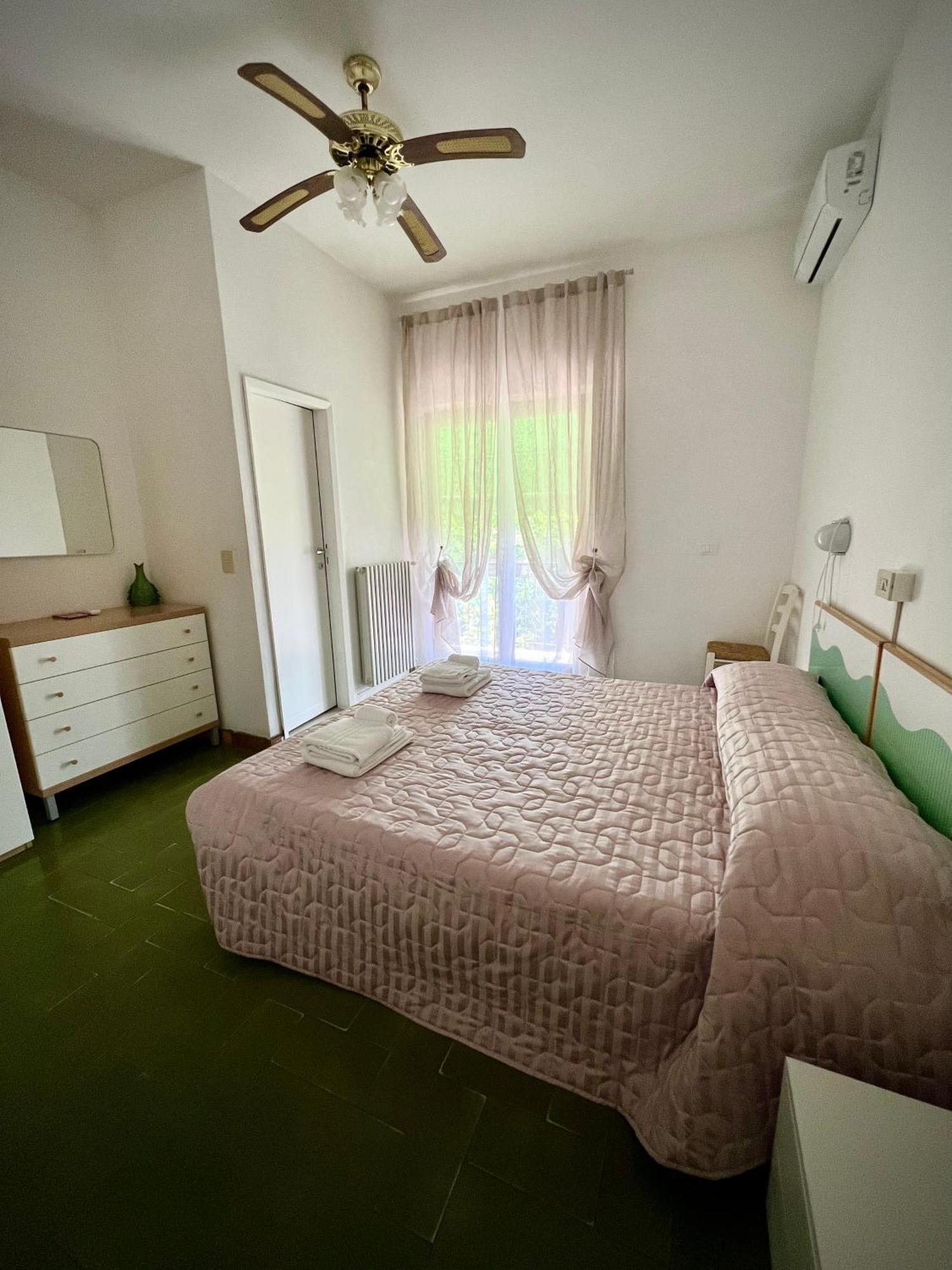 Bed&Breakfast Villa Lorena Forte dei Marmi Exterior foto